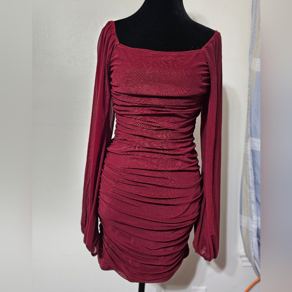 Short Elegant Long Sleeve Dress